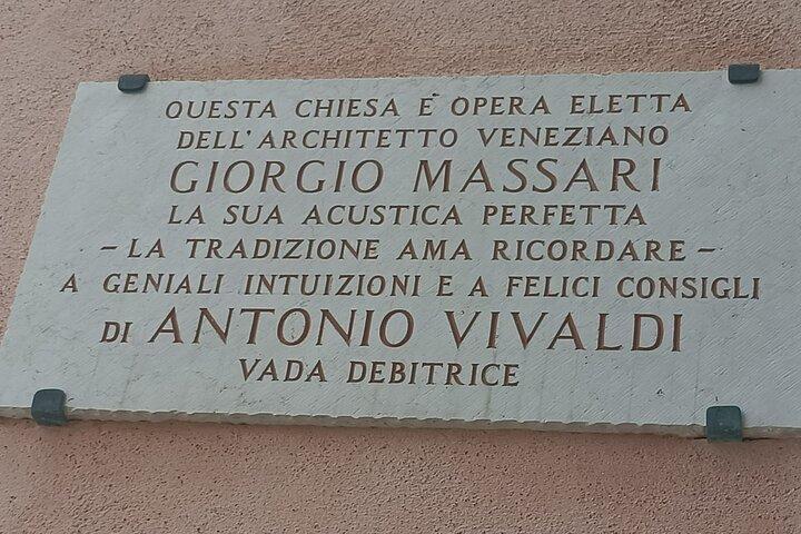 Concerto clássico em torno da Igreja de Vivaldi em Veneza