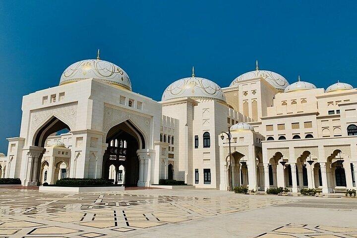 Entrada sin colas a Qasr Al Watan en Abu Dhabi