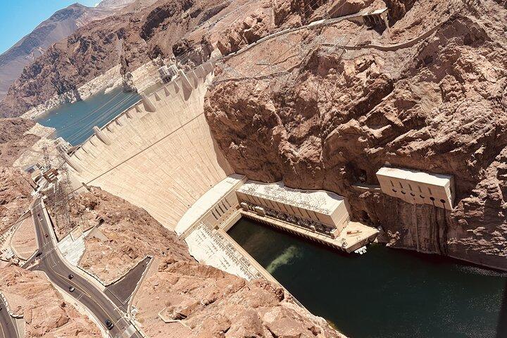 Hoover Dam Small Group Tour with BBQ Lunch Experience