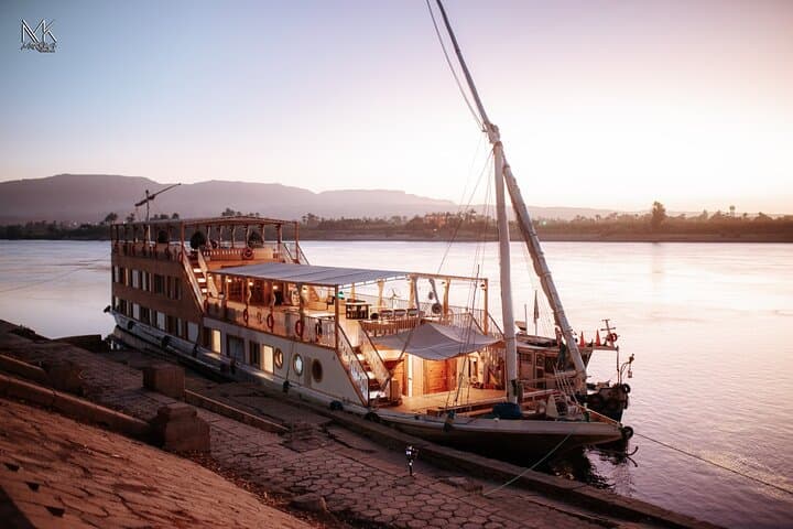 5 Days 4 Nights from Luxor to Aswan on Gentle Breeze Dahabyia