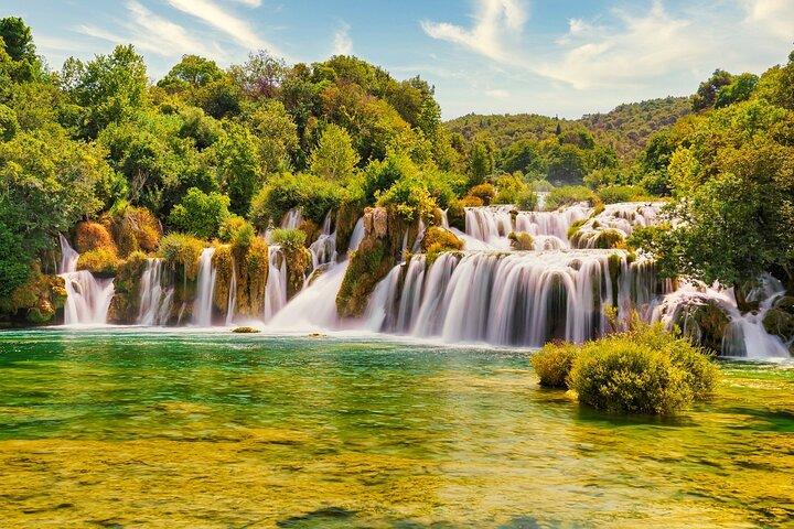 Descubra Krka Waterfalls & Skradin de Split