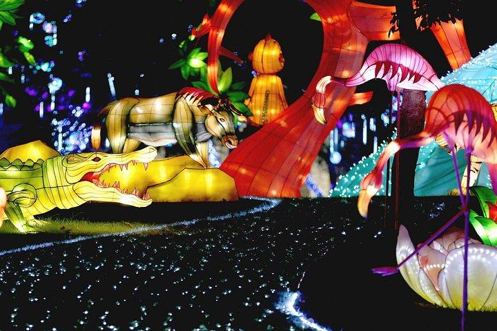 恐竜公園のあるドバイグローガーデン