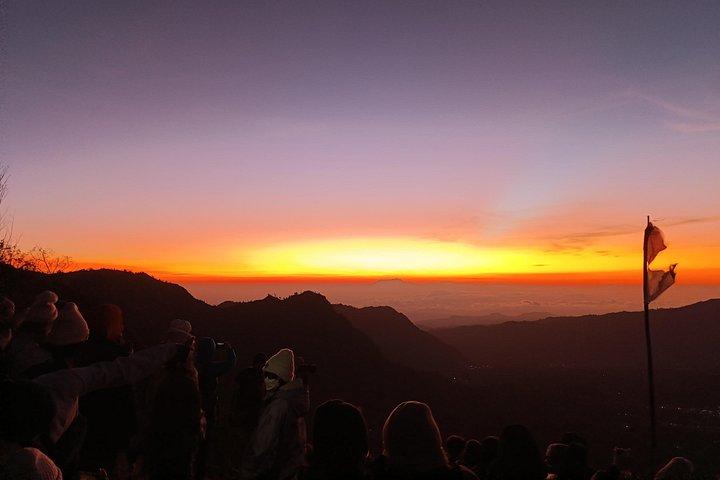 プライベートまたは共有叙事詩日の出ブロモ火山ツアー-マランから