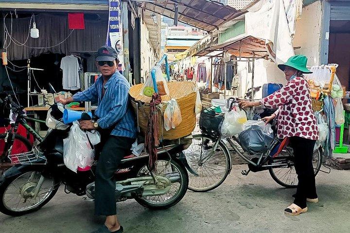 Phnom Penh Night Ride pela E-Bike