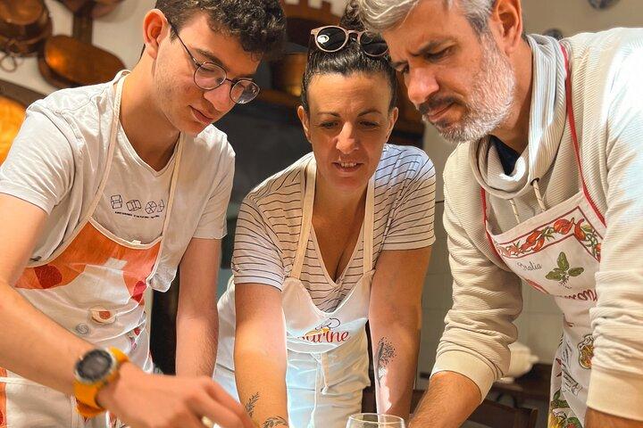 Private cooking class with a view of Sorrento