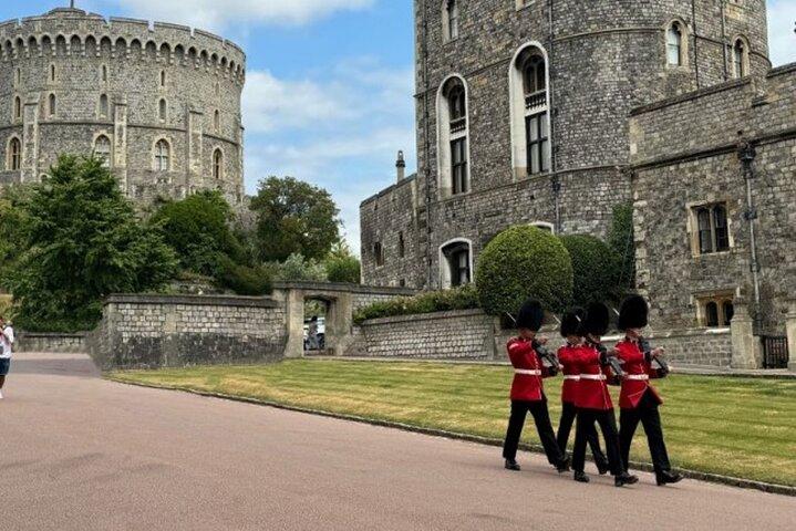 Visite du château de Windsor au départ de Londres avec Transport et Audio Guide