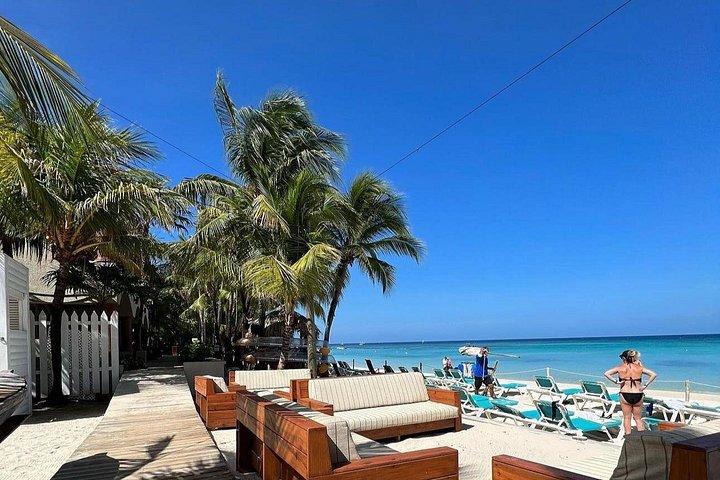 Luxury Beach Escape at San Simon – Excursion Day in Roatan