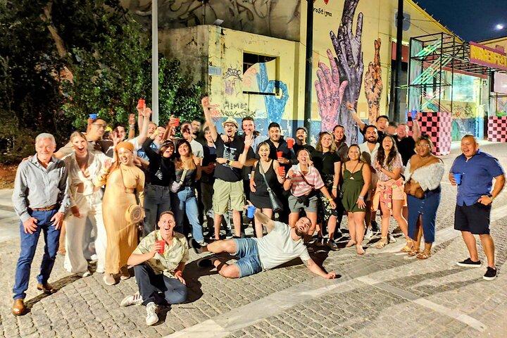 Athens Party Pub Crawl w / 1 hora de barra libre y discoteca VIP Acceso