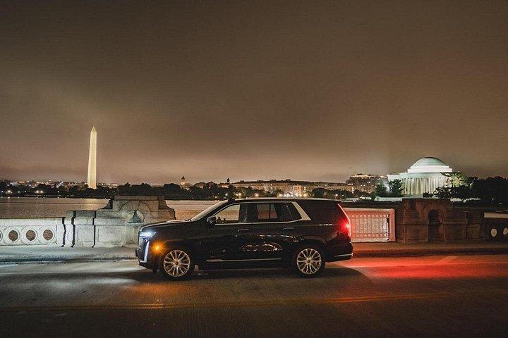 ワシントンDCモニュメントツアー-SUVでプライベートガイド付き観光