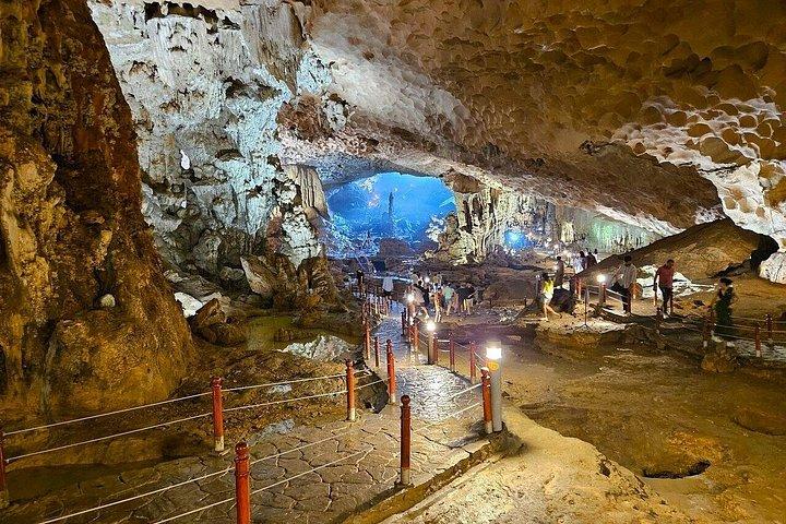 ベトナム北部のベスト: ニンビン＆ハロン湾5日間ツアー