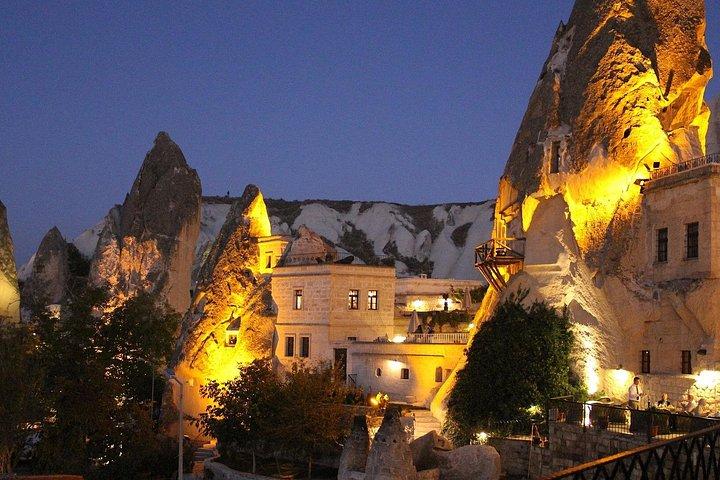 Privato 2 giorni Cappadocia con Cave Hotel e pacchetto completo
