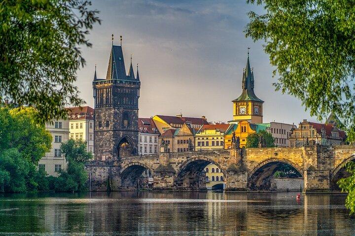 Exclusivo tour privado a medida por Praga desde Viena