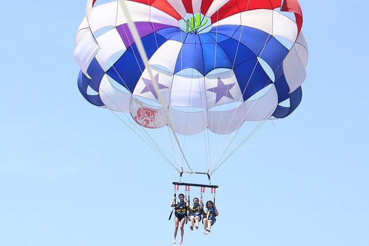 Morning Adventure Parasailing Watersport in Nusa Dua
