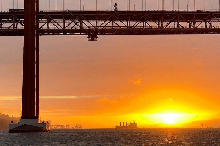 Sailboat Excursion along the Magnificent Tagus River