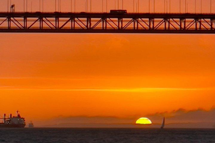 Sailboat Excursion along the Magnificent Tagus River