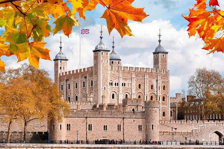 半日プライベートツアーでロンドンの不思議を発見