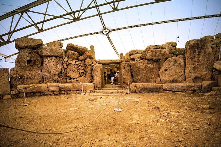 先史時代の寺院、石灰岩遺産、青の洞窟ツアー