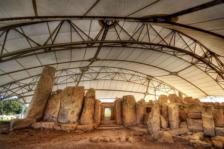 先史時代の寺院、石灰岩遺産、青の洞窟ツアー