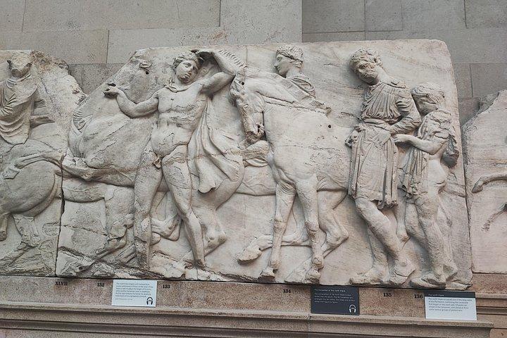 大英博物館プライベートツアー：古代デーモンと時代を超えた美しさ