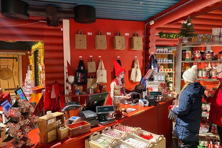 北極圏認定証付きサンタクロース村ガイドツアー