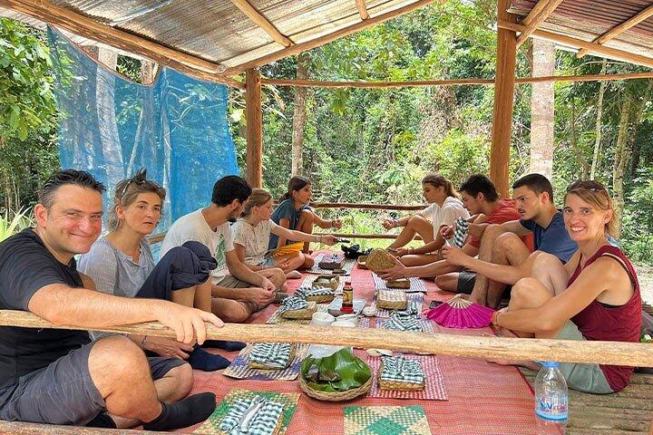 Kulen Waterfall & 1000 Lingas Join-in Tour