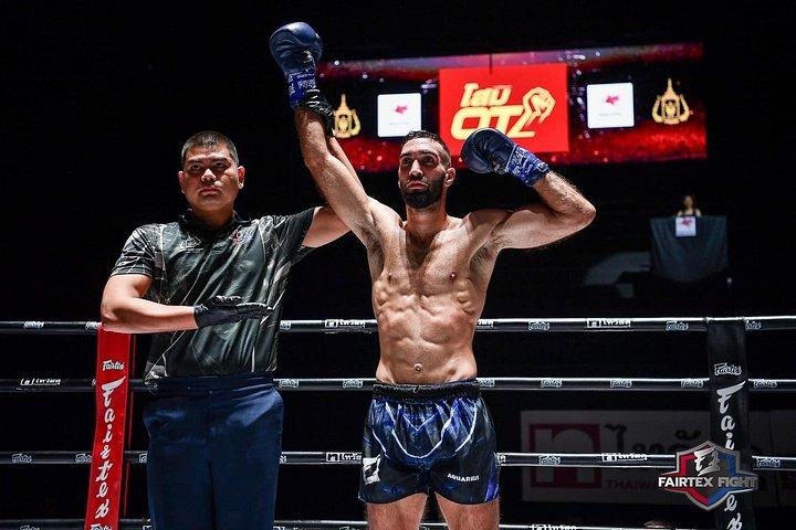 Lumpinee Stadium Muay Thai Fight Night