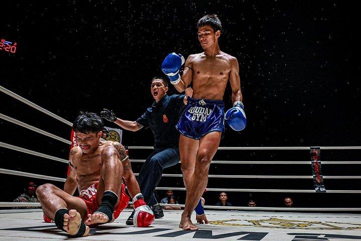 Lumpinee Stadium Muay Thai Fight Night