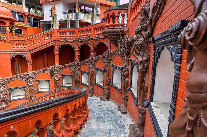 Visita privata di mezza giornata a Pokhara