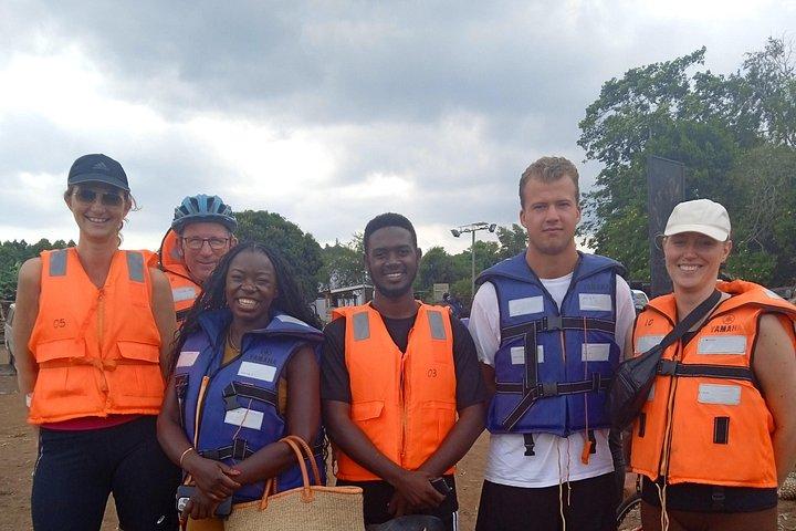 Bussi Island Community Cycling Tour