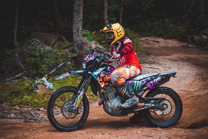 コサムーイ：エンデューロバイク少人数アドベンチャーライド