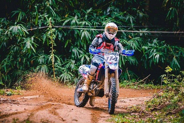 コサムーイ：エンデューロバイク少人数アドベンチャーライド