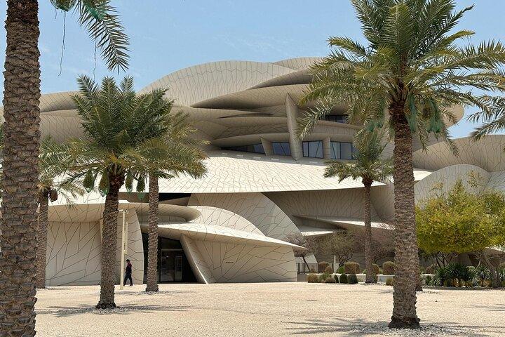 Tour guidato del museo di Doha: Scopri il ricco patrimonio e l'arte del Qatar