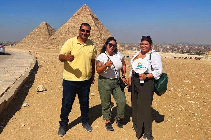 Pyramider, Memphis, Sakkara dagsutflykt utan extra kostnad.