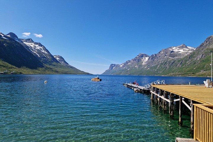 Fjord-Sightseeing auf Kvaløya mit dem E-Bike