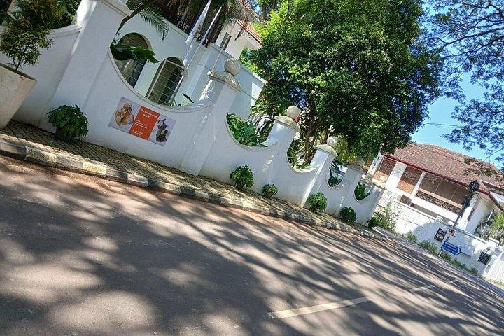Fort Kochi Tuk-Tuk Sightseeing Tour