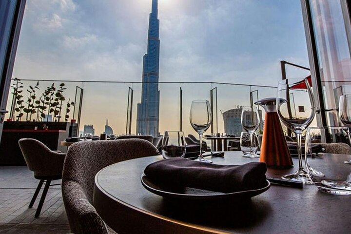 Vistas de Dubái desde Burj Khalifa Entradas y almuerzo o cena