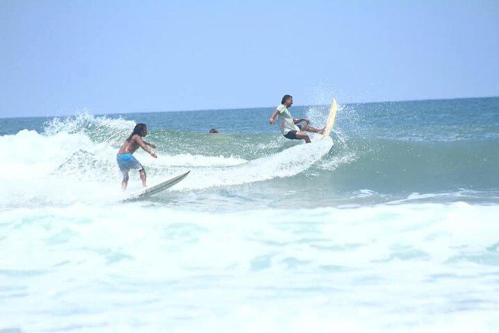 Private Bali Surfstunde am Seminyak Strand
