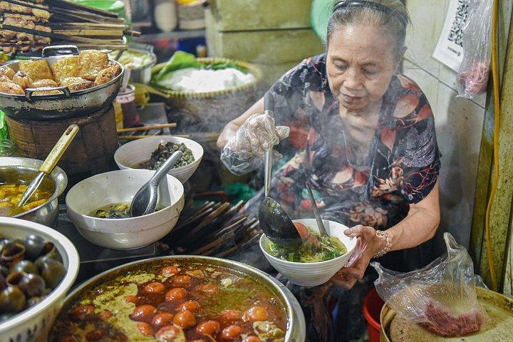 TASTE OF HANOI - ウォーキングストリートフードアドベンチャー