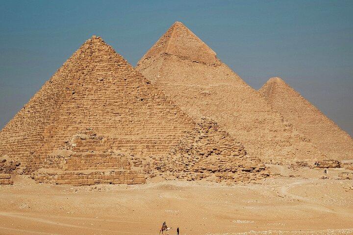 Pirâmides e Museu Nacional: Uma viagem através do Egito