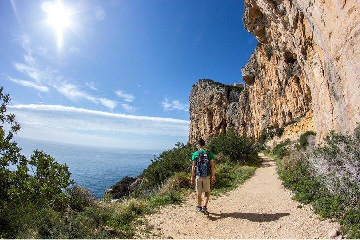 Excursión de senderismo y playa a Cala del Moraig desde Valencia