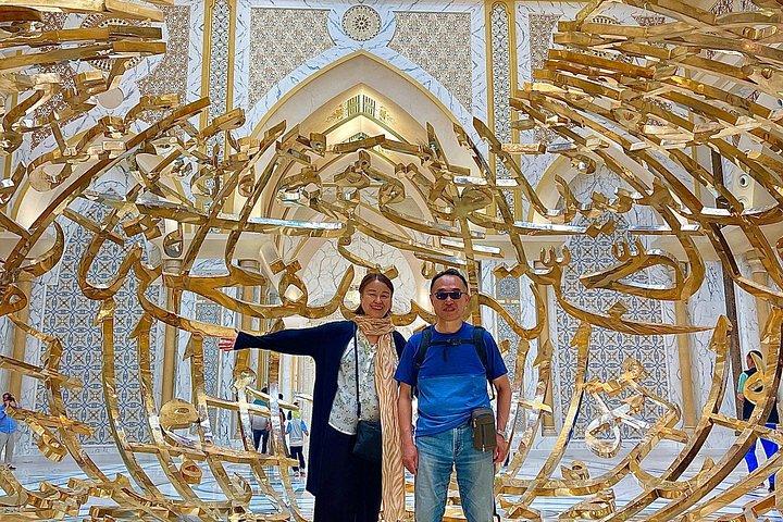 ドバイ発アブダビプライベートシティツアー＆観光
