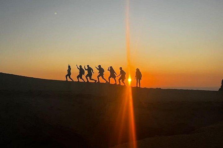 Premium Trekking Golden Shadows