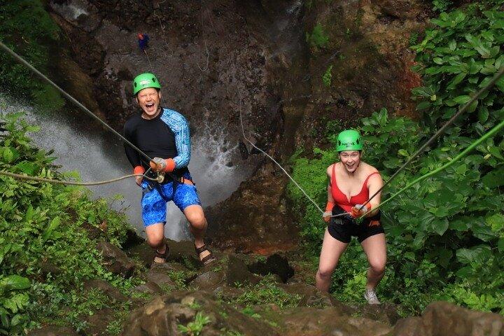 Pure Trek Canyoning Adventure : 4 Rappels & Monkey Drop