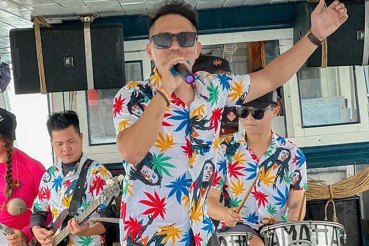 シュノーケリング、カクテル、音楽バンド、クルーズニャチャンツアー
