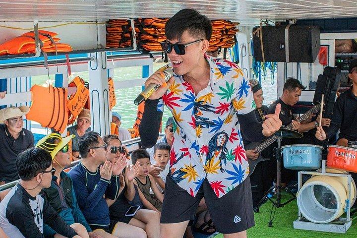 シュノーケリング、カクテル、音楽バンド、クルーズニャチャンツアー