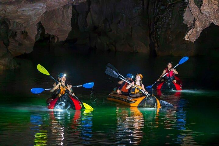 Conquista de la cueva de Phong Nha 4,5 km en kayak