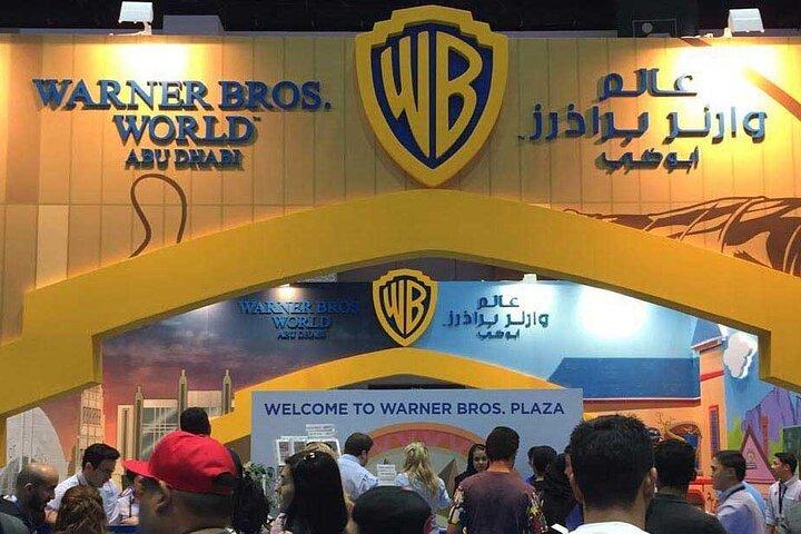 Billets d'entrée au Warner Bros World Abu Dhabi avec prise en charge
