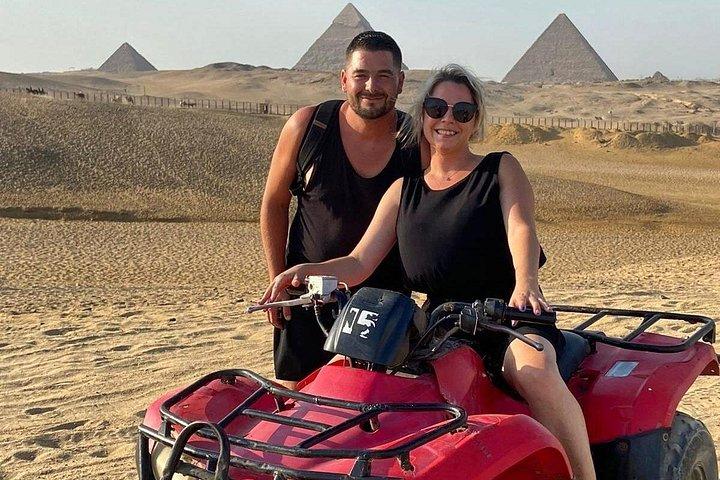 VIP Gizeh Pyramiden Tour, Sphinx, Kamelfahrt, Quad Bike & Inside Pyramide