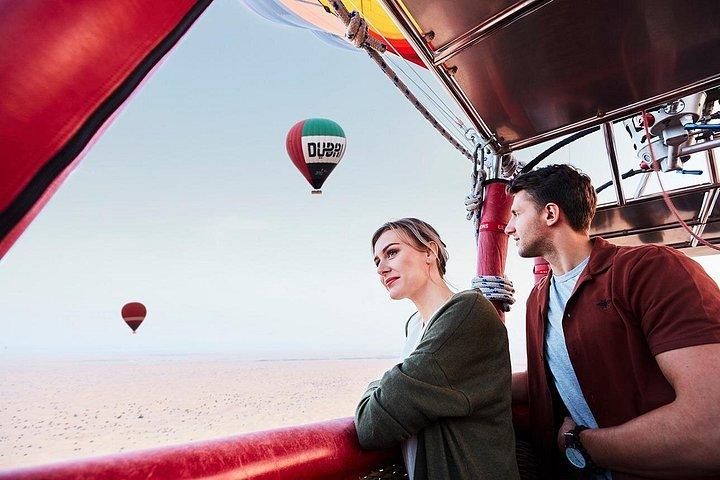 Volo standard in mongolfiera Dubai con trasferimenti