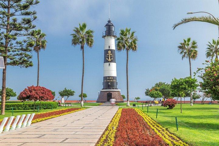 リマ歴史地区とミラフローレス小グループ半日ツアー